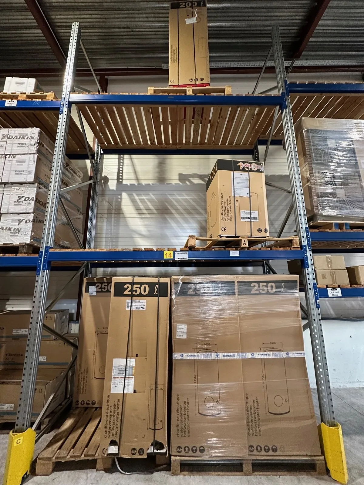 Lot n°106 - Stock Chauf : Chauffe-eau électriques de 100 à 250 L ( 8 au total )