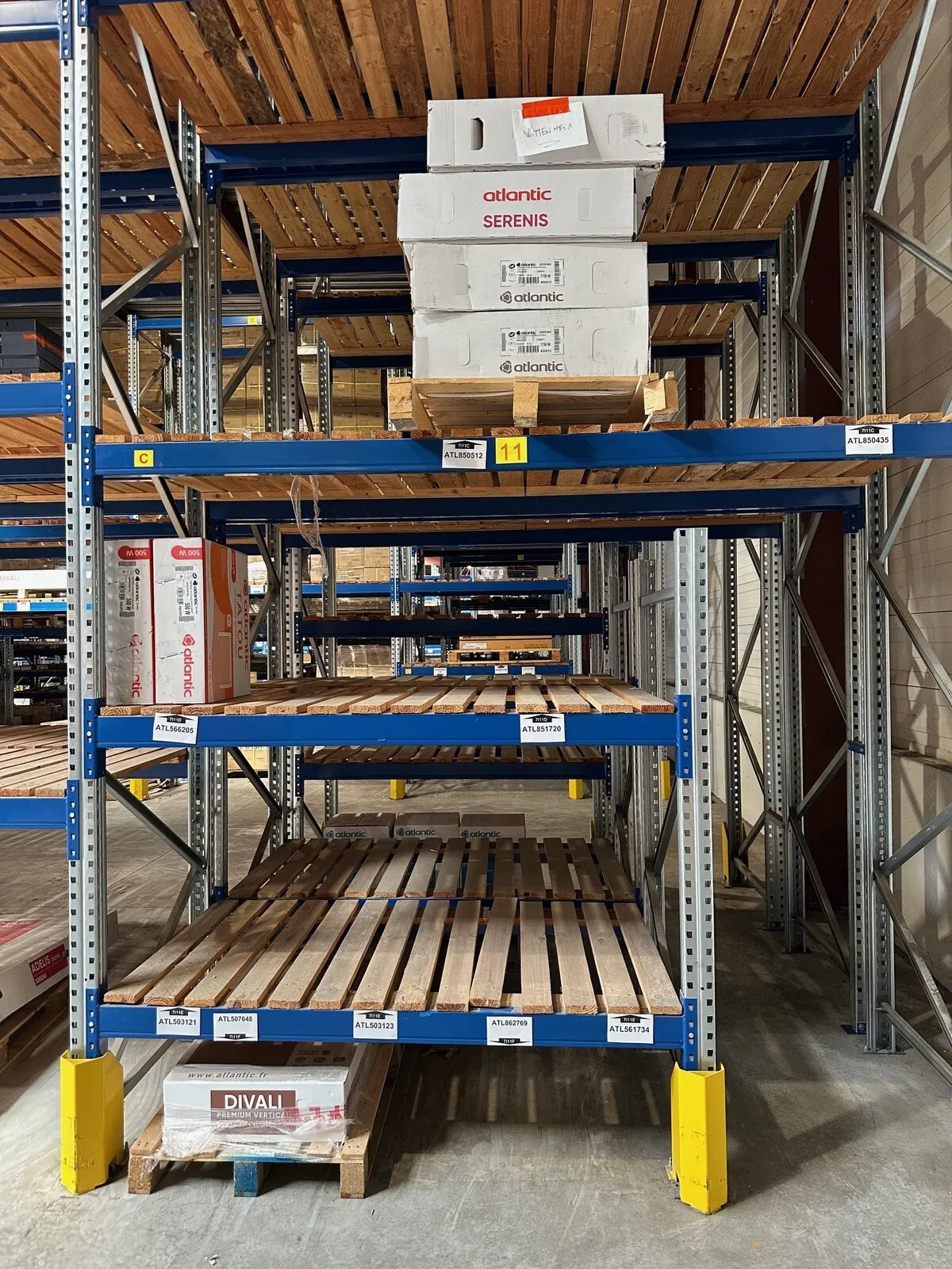 Lot n°135 - : Radiateurs connectés 500 à 1750 W ( 8 au total )