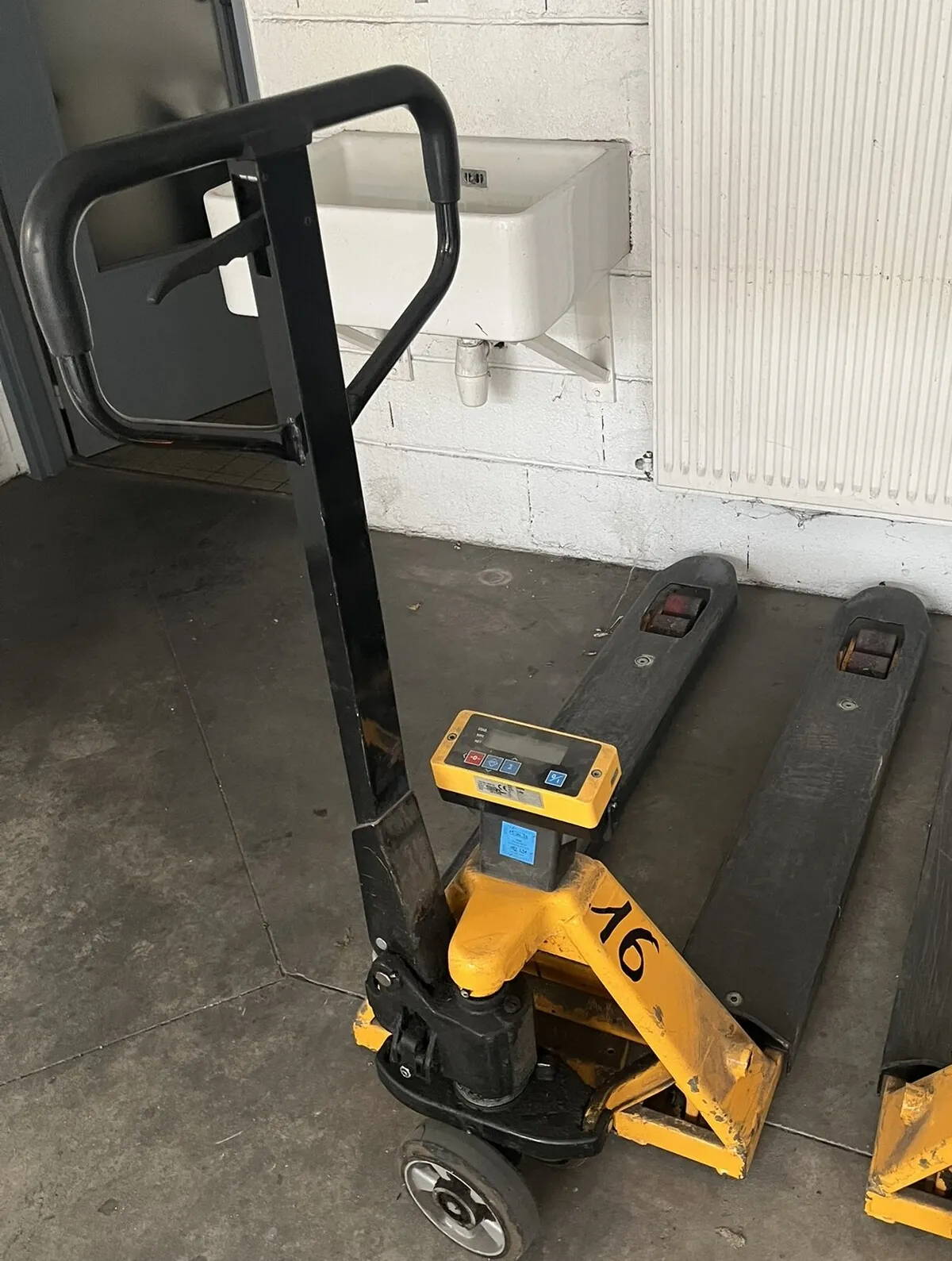 Lot n°16 - Tire pale peseur 2000 kg ( DOLLER )