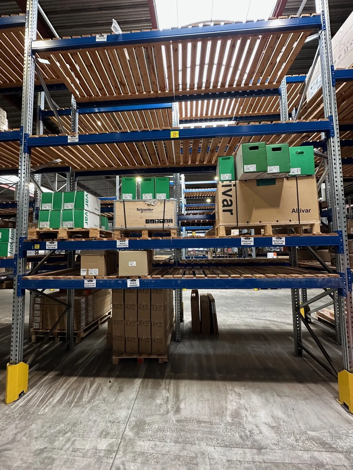 Lot n°196 - : Variateurs ALTIVAR de 0,18 à 45 KW ( 74 au total ) + divers
