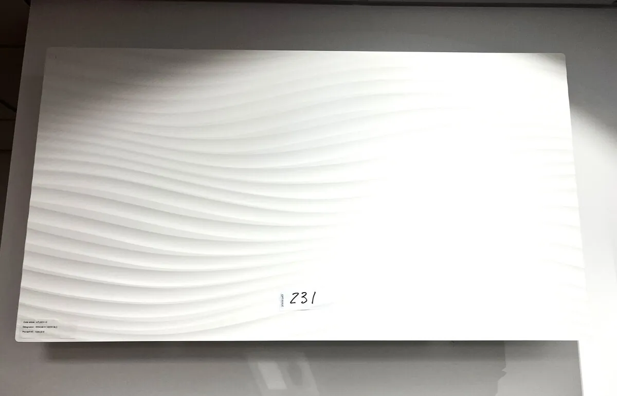 Lot n°231 - Radiateur électrique ATLANTIC 1000 W façade décor largeur 1100 H 610