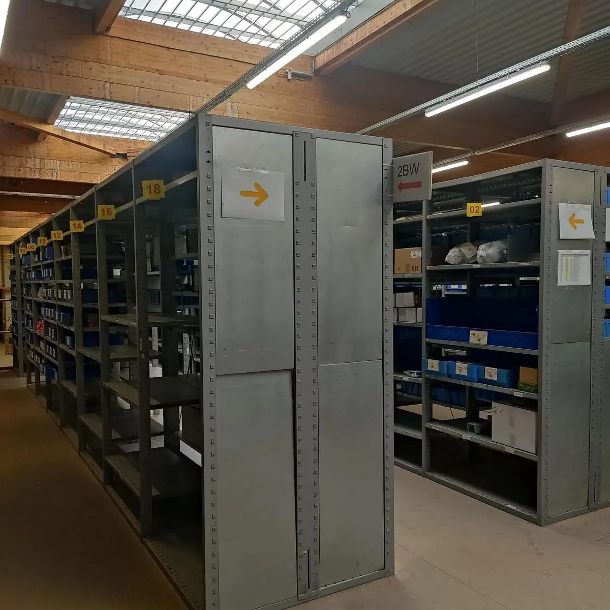 Lot n°341 - : BLM-EASY CONNEX 2 à 6 m ( 8775 au total ), écrou ISO 12 à 75/Pg7 à 48 ( 722 au total ), joint filtre/silicone ISO 12 à 63/Pg 7 à 42 ( 642 au total ) + divers