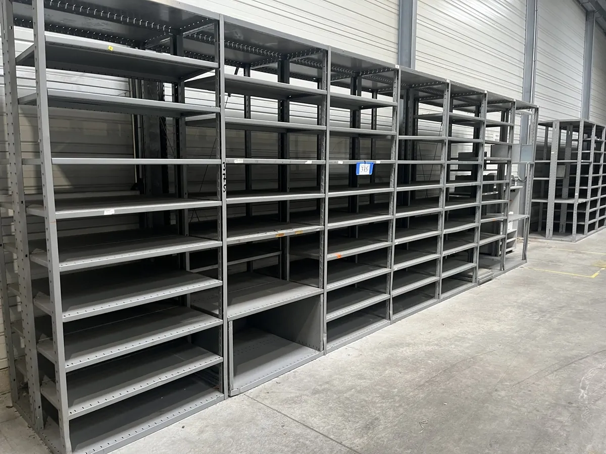 Lot n°375 - Rayonnage SCHÄFFER modulable : profondeur 1000 L 1000 H 2500 14 ML