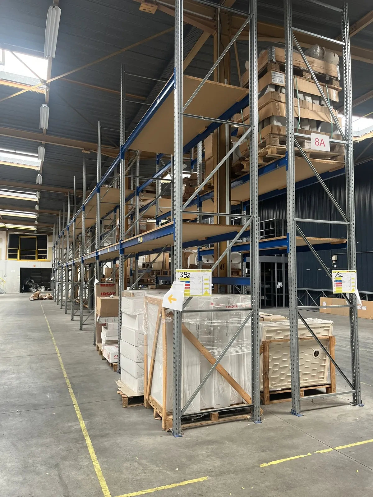 Lot n°392 - Rack 54 ML charges lourdes, 22 échelles H 5 M, lisses 2700
