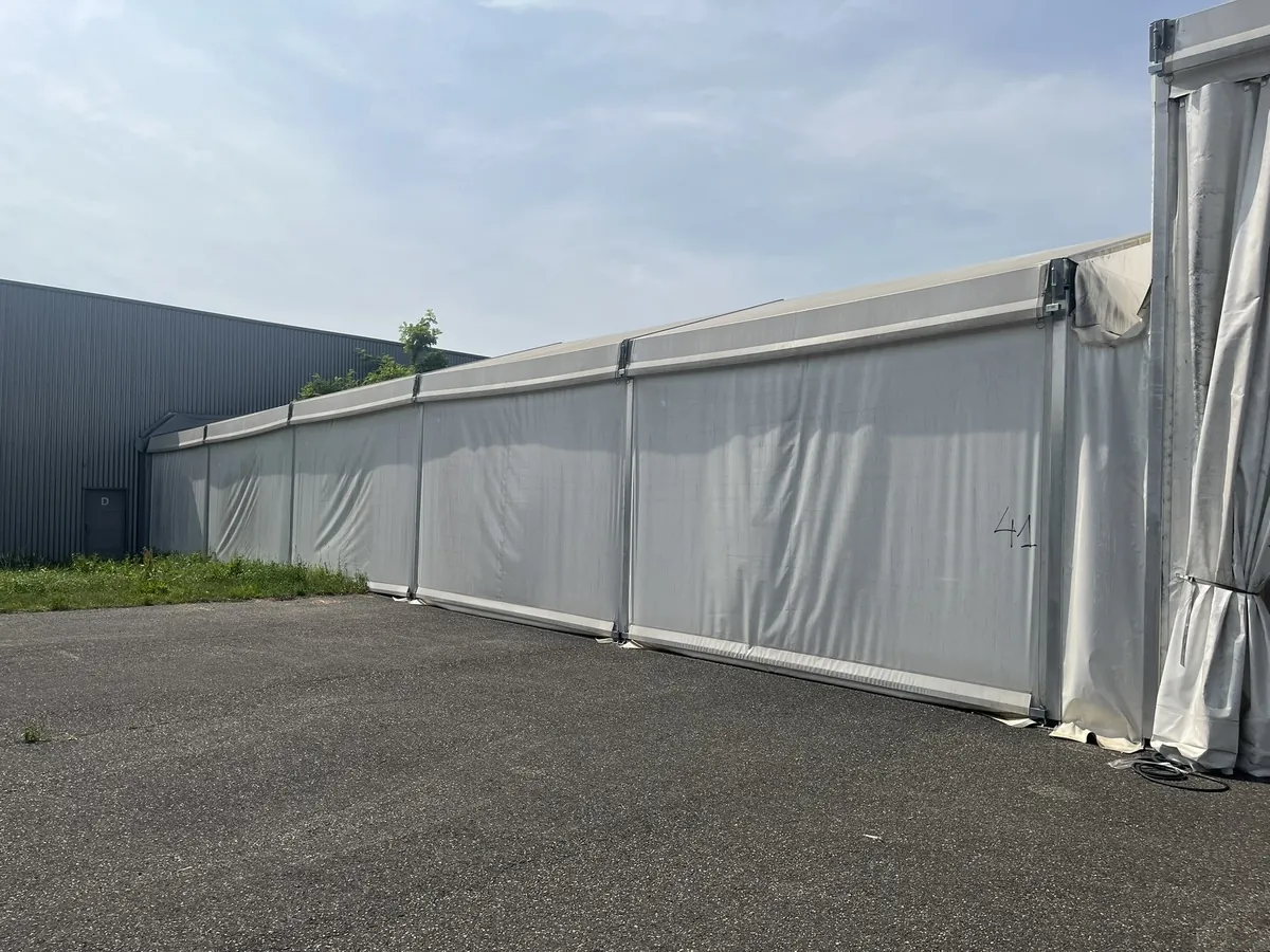 Lot n°41 - Bâtiment modulaire WALTER L 25 M x l 5 M Hauteur sous épaules 3,40 M