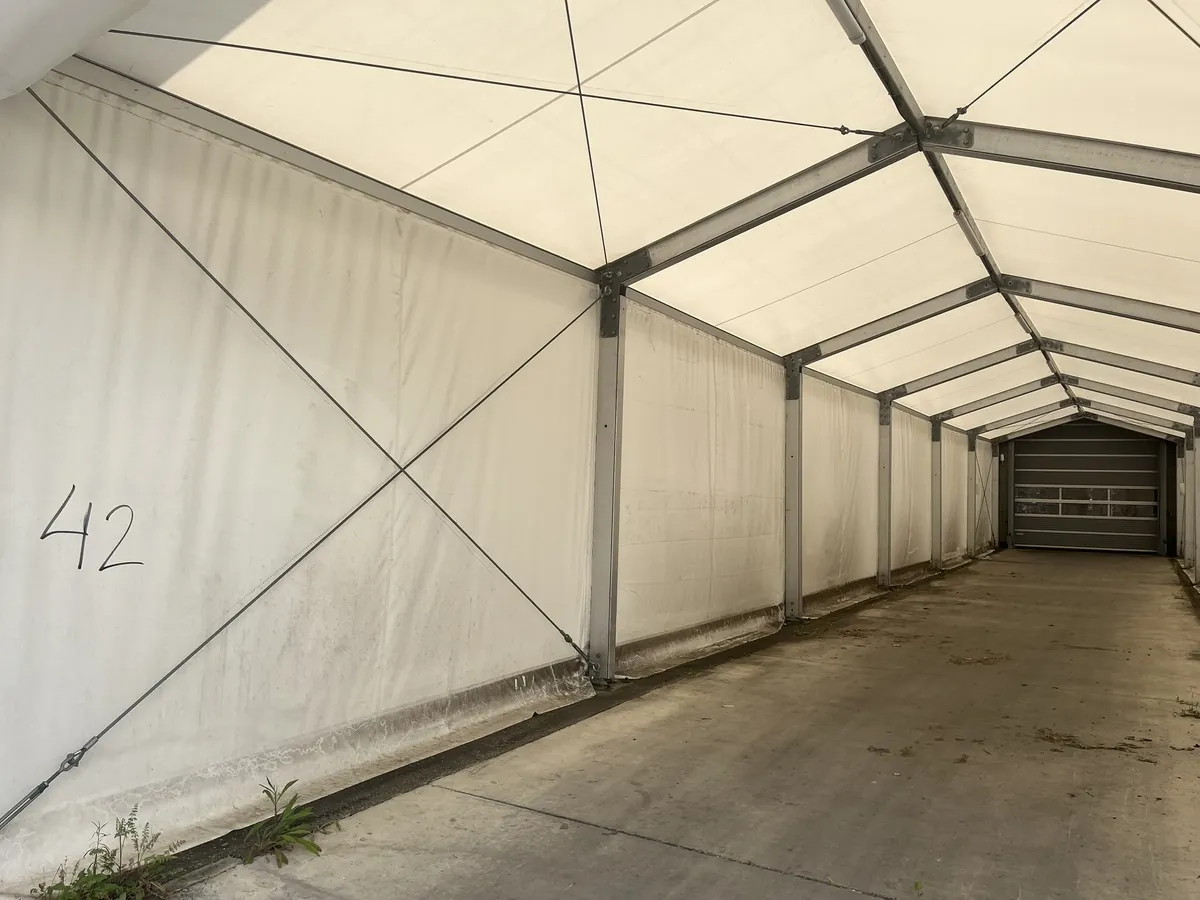 Lot n°42 - Bâtiment modulaire WALTER L 30 M x l 5 M Hauteur sous épaules 3,40 M