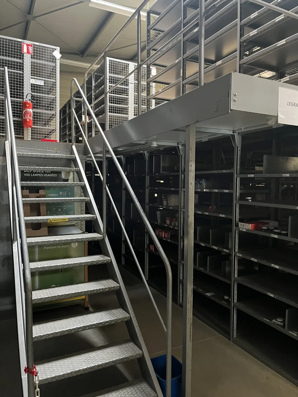 Lot n°67 - Mezzanines deux niveaux (15 x 12 m) ( Site Electis d’Epinal, 19 rue des Rapailles Commissaires de Justice : Angle Droit Vosges 2 place Jeanne D’arc - 88000 Epinal)